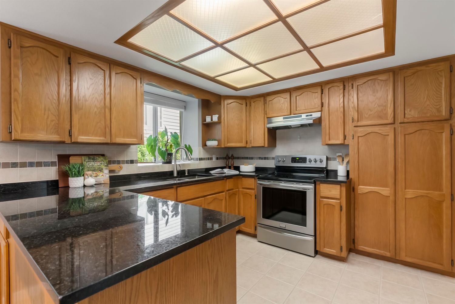 Listing Image 10