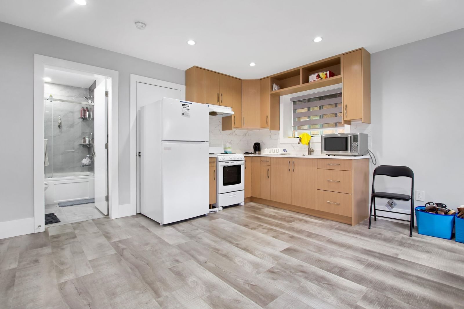 Listing Image 15