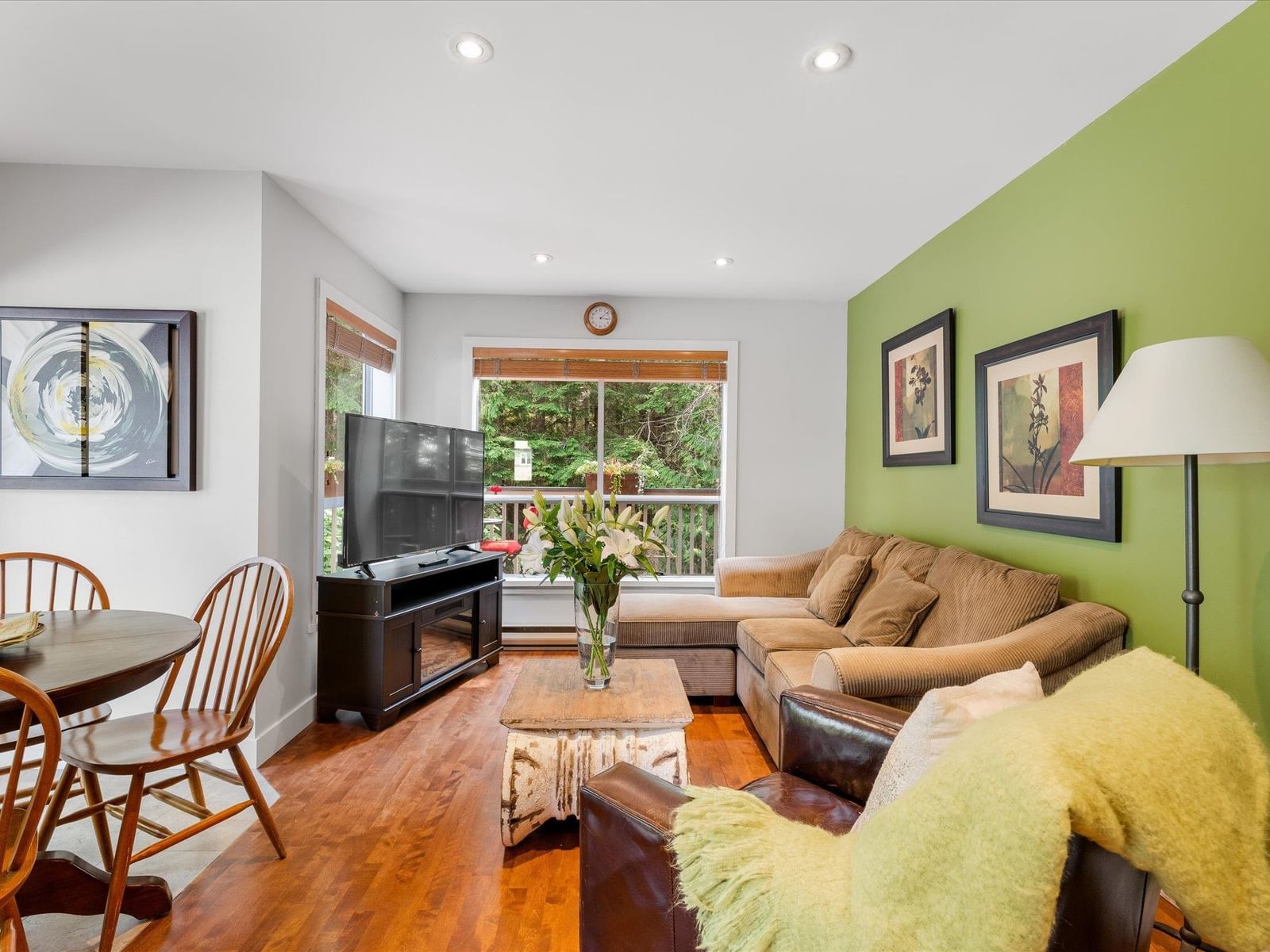 Listing Image 3