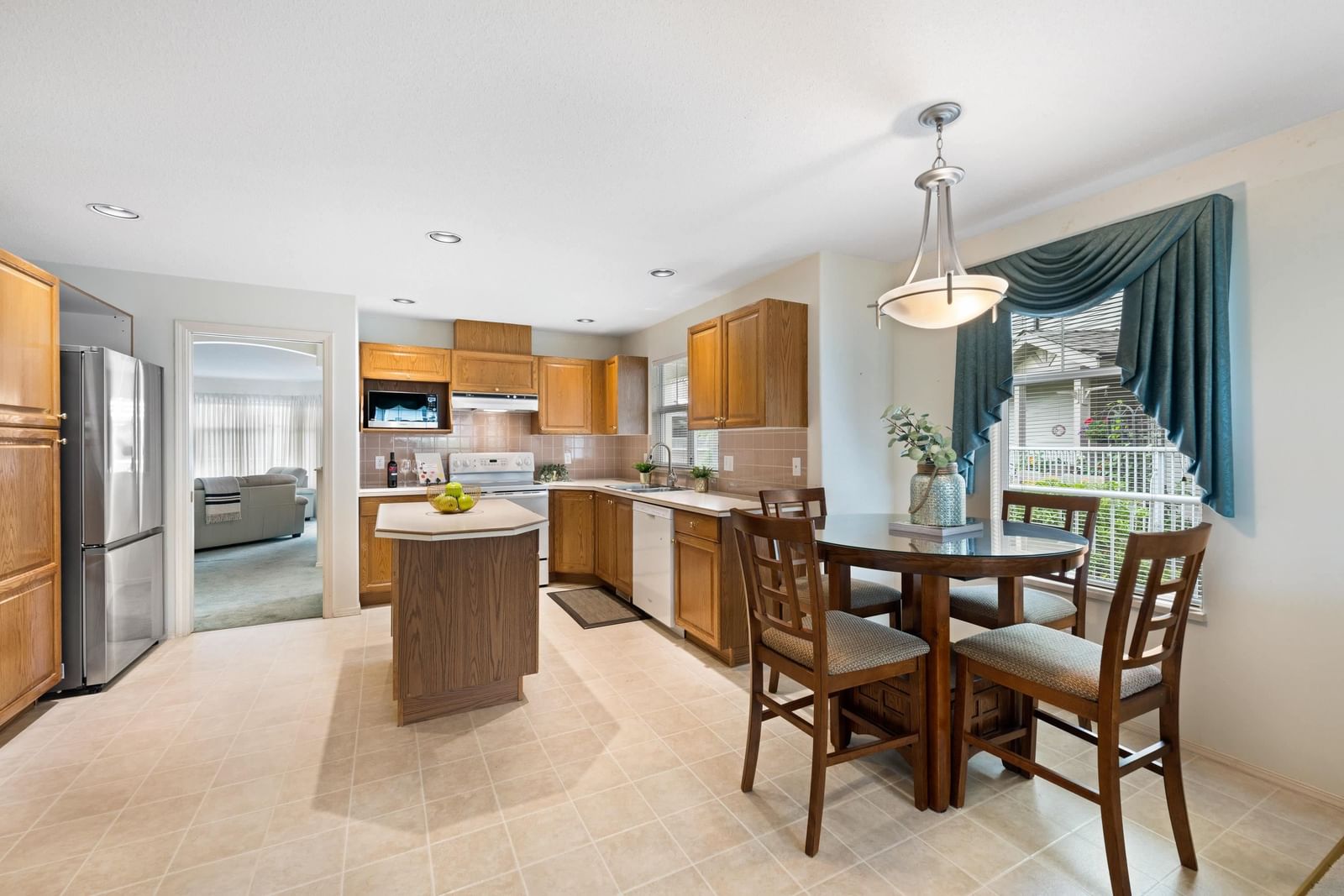 Listing Image 15