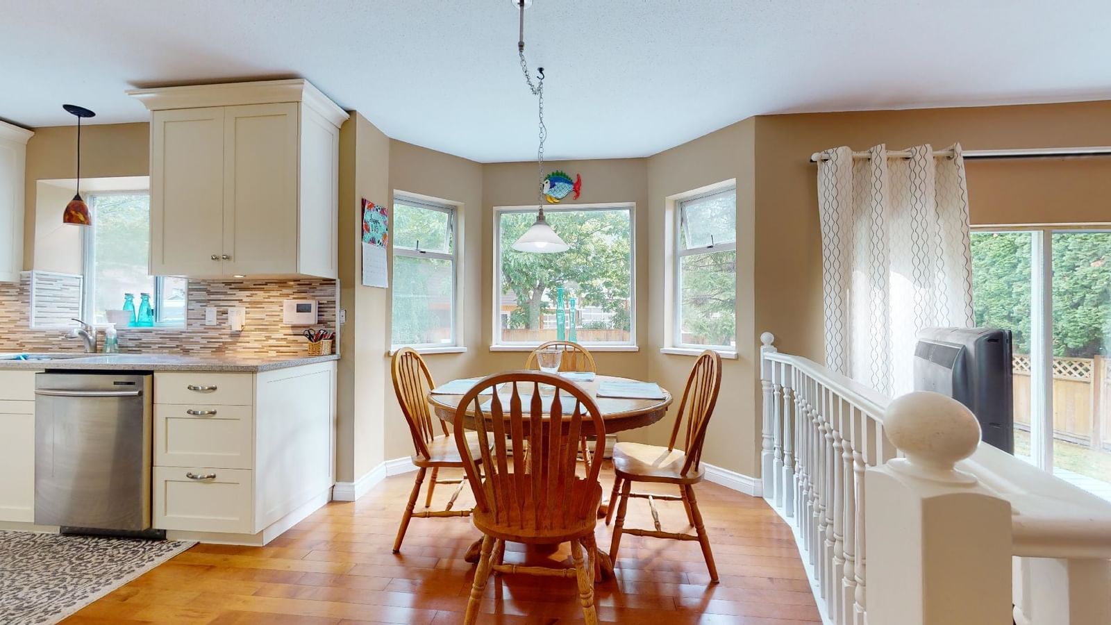 Listing Image 18
