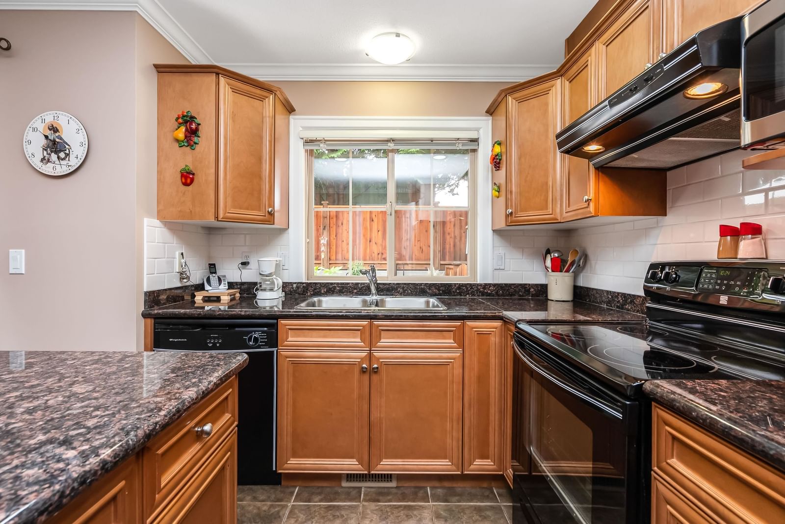 Listing Image 14