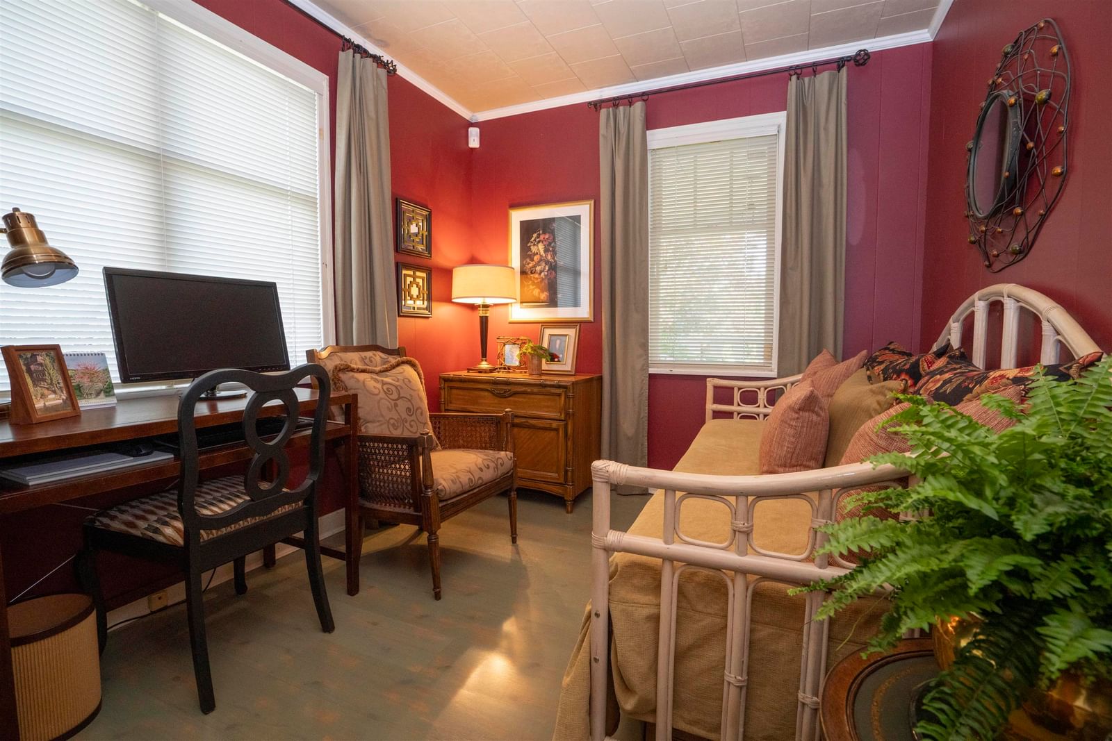 Listing Image 11