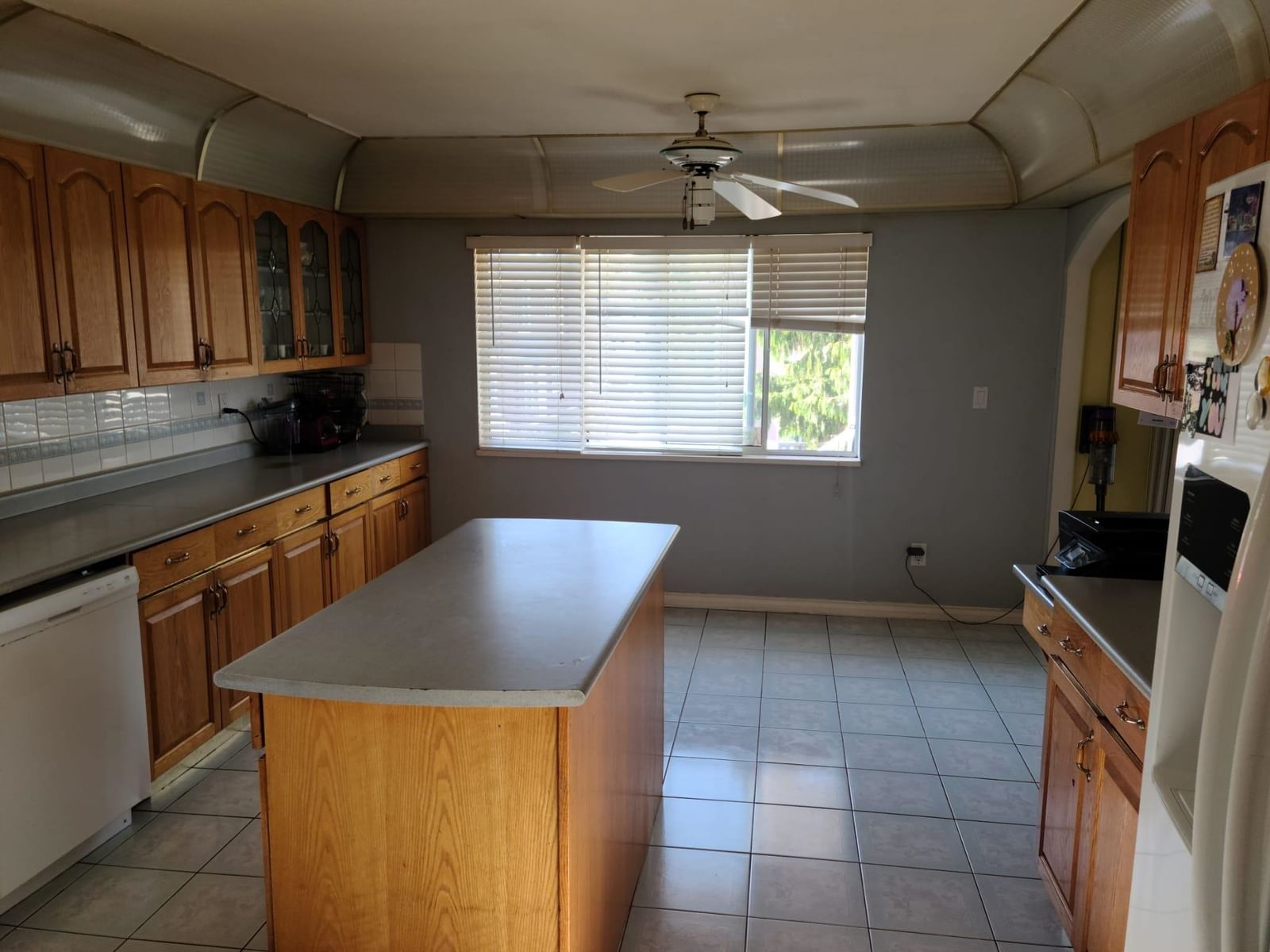 Listing Image 16