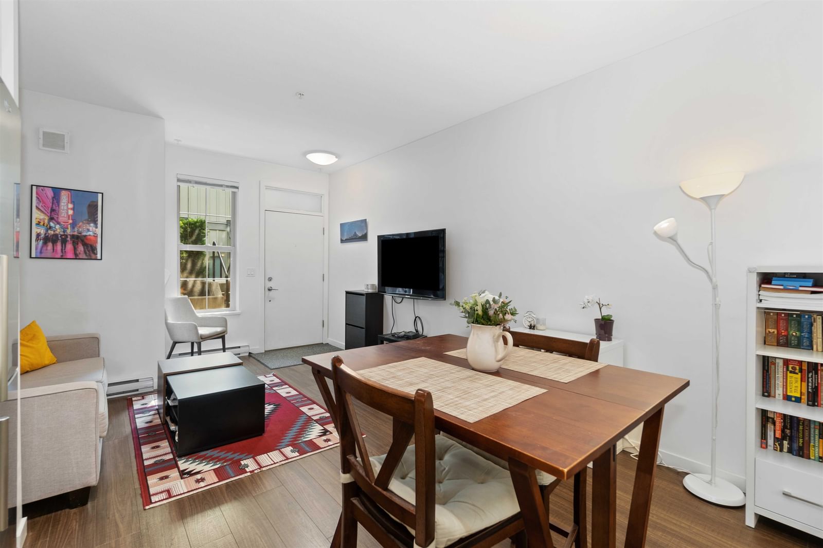 Listing Image 10