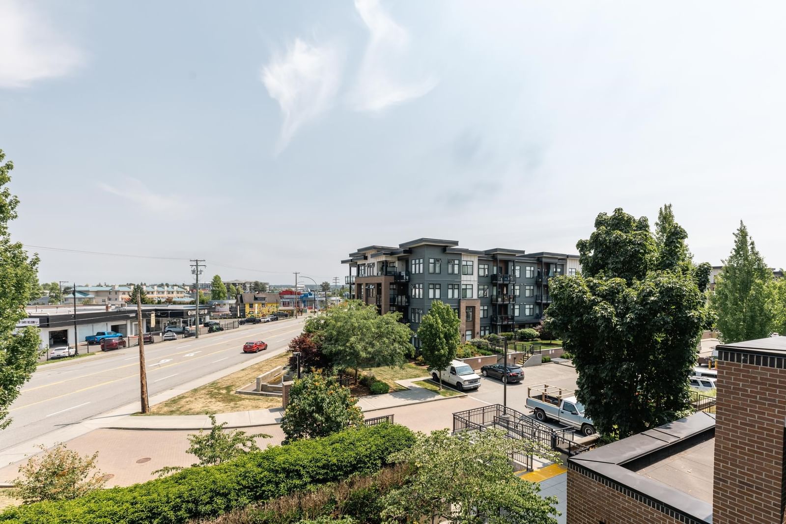 Listing Image 10