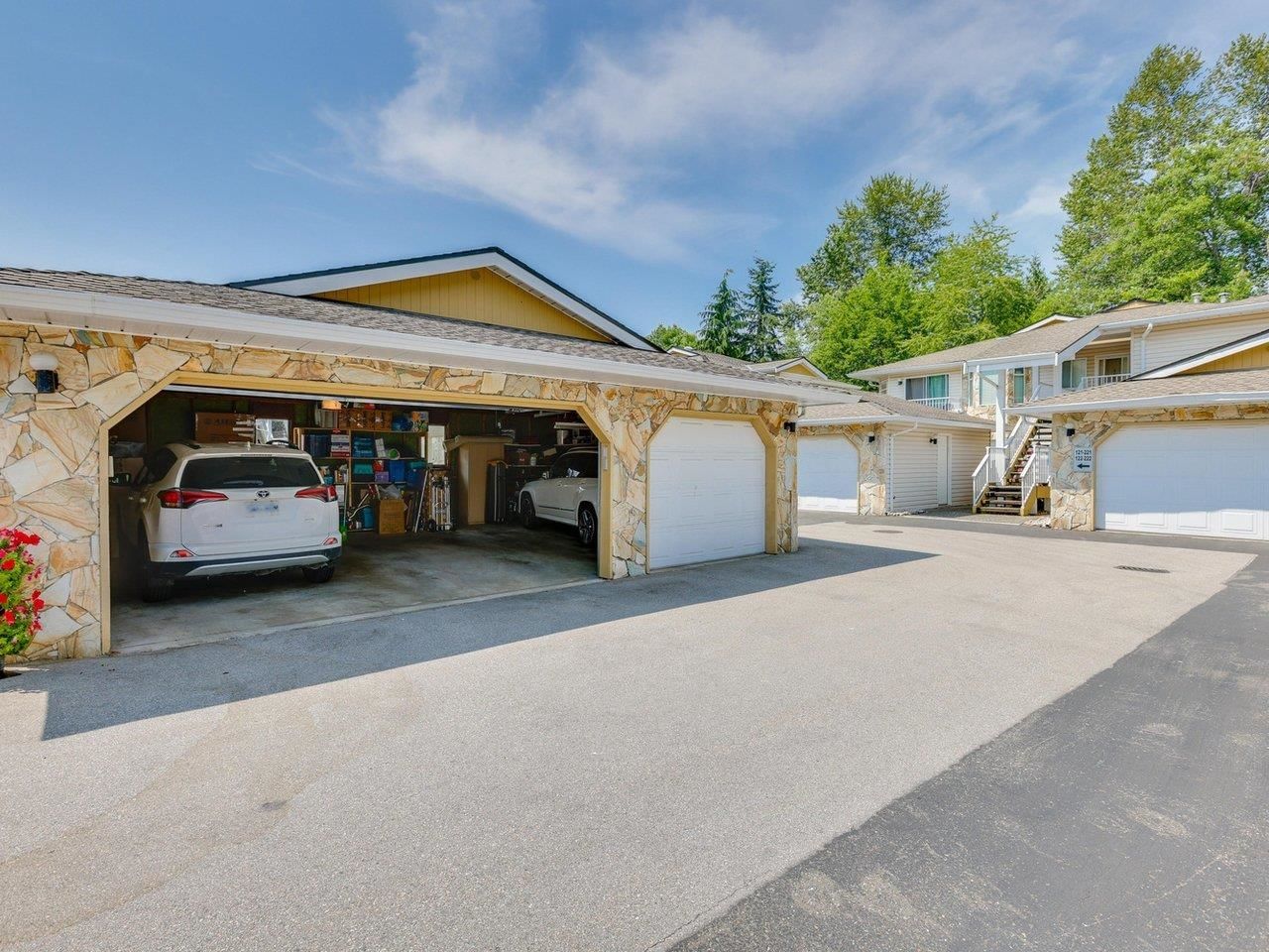 Listing Image 26