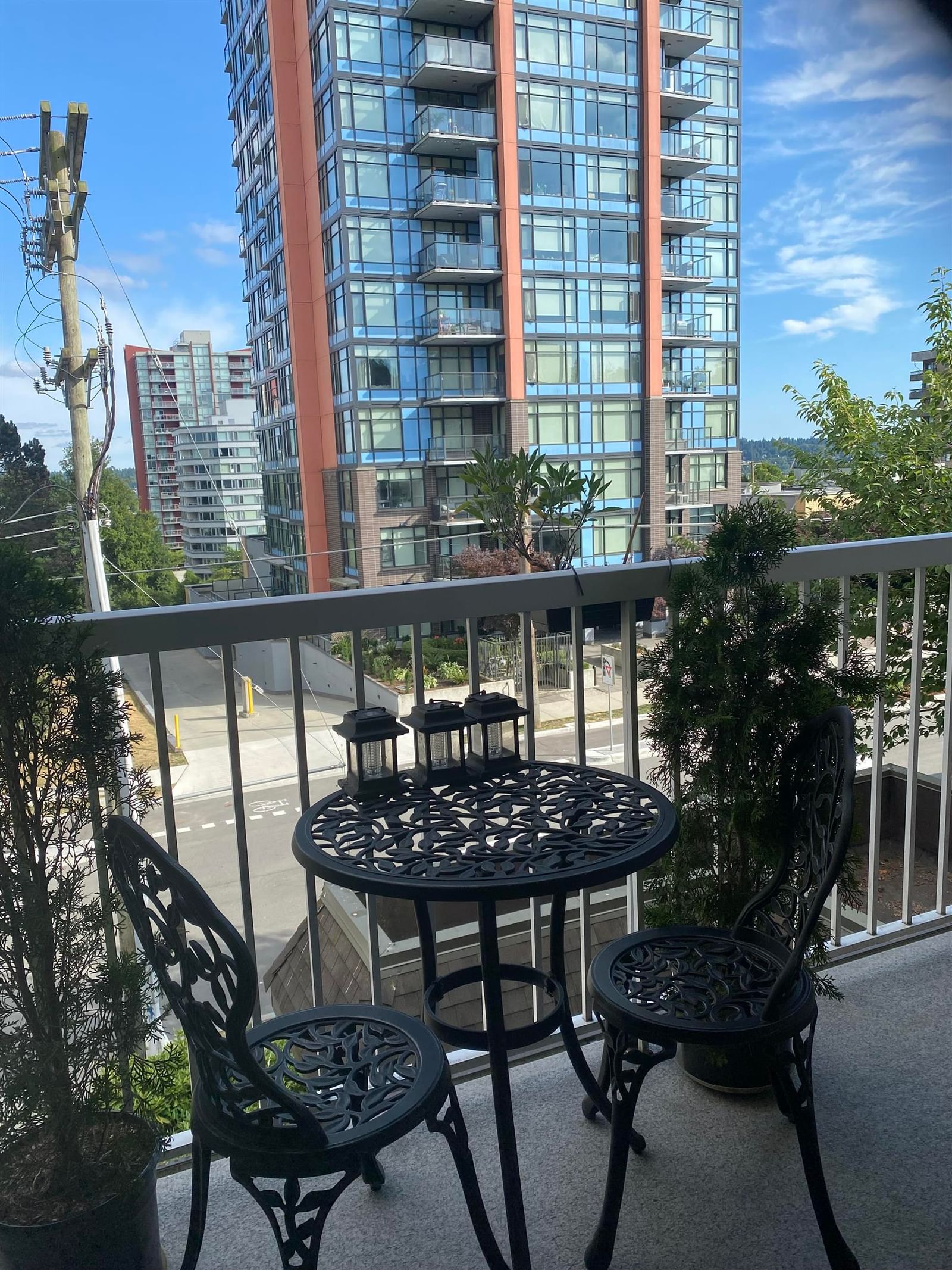Listing Image 8