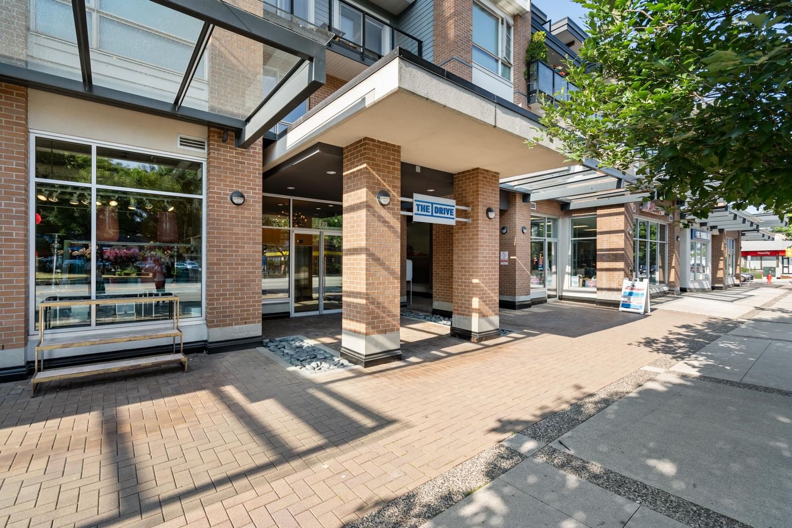 Listing Image 30