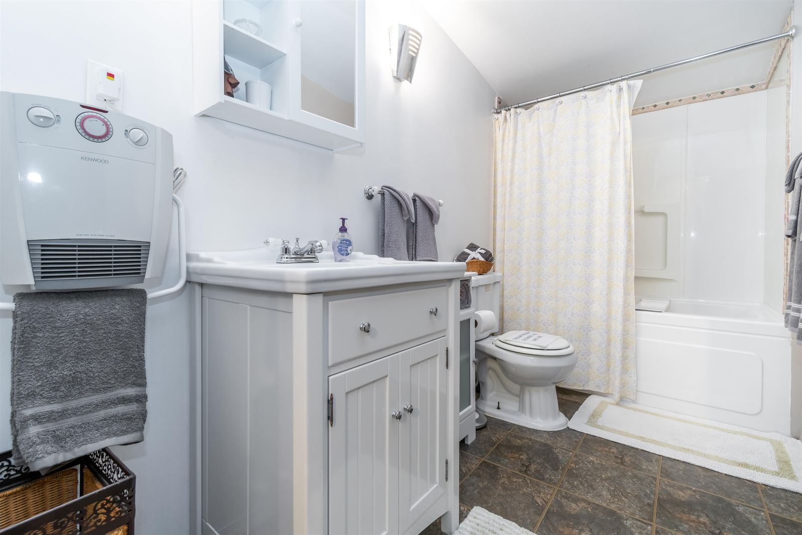 Listing Image 13
