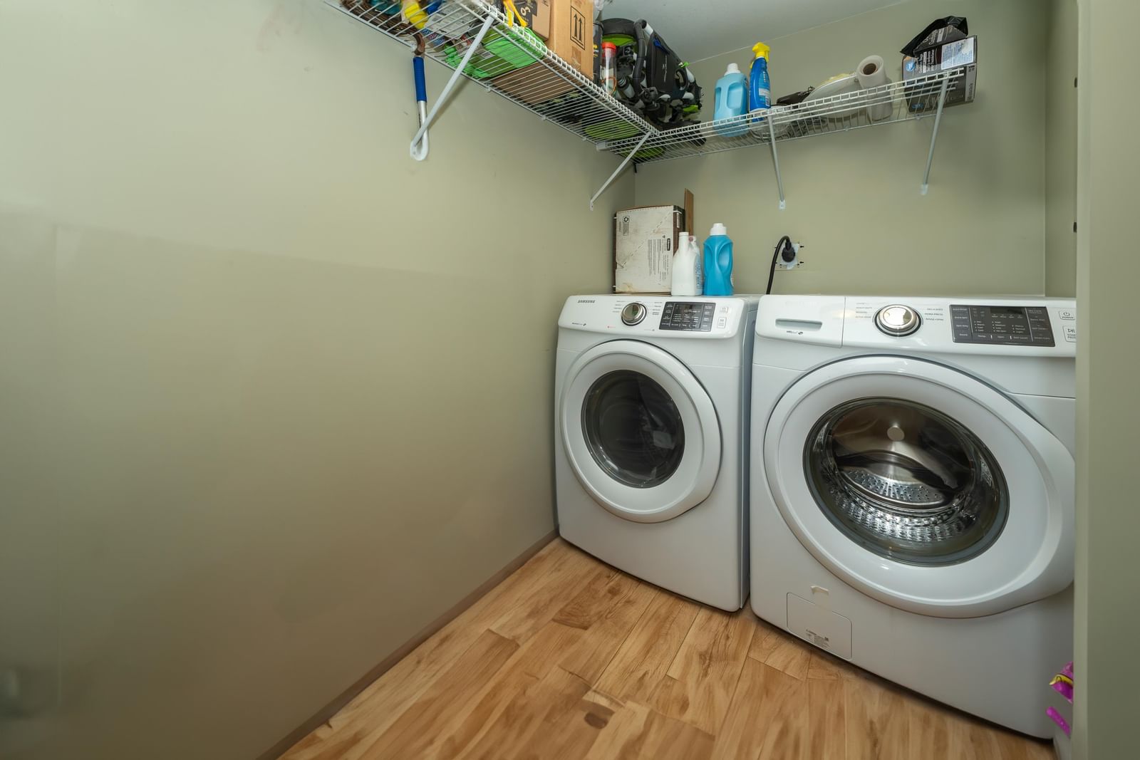 Listing Image 20