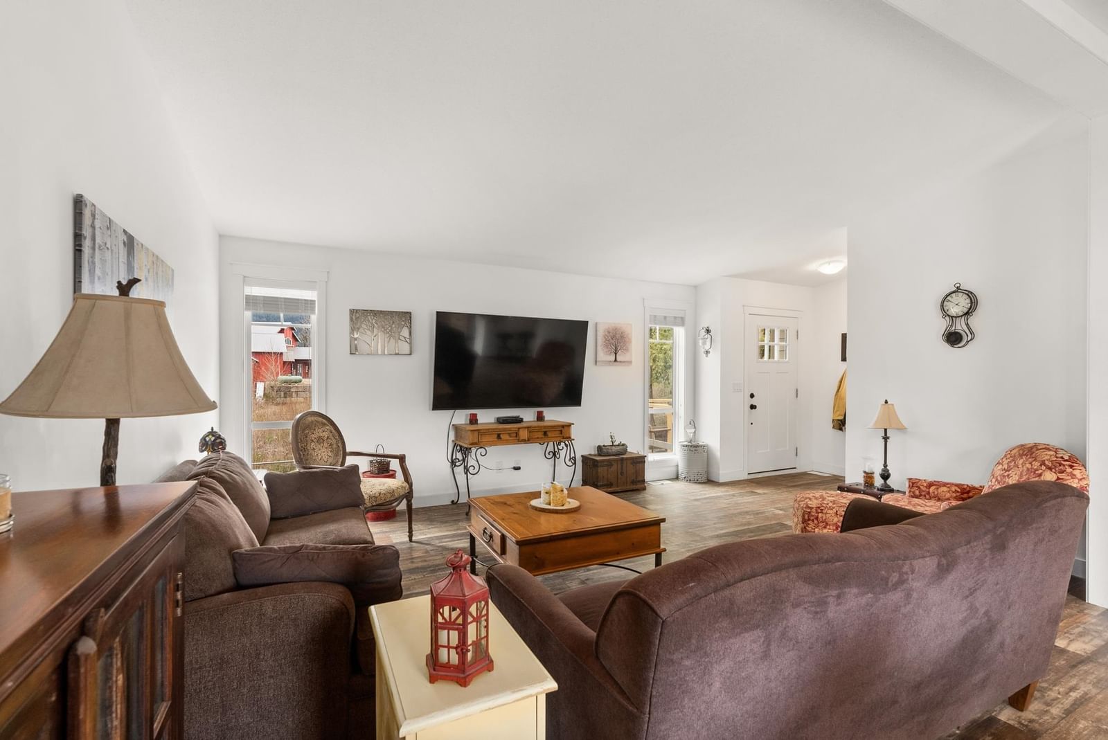 Listing Image 12