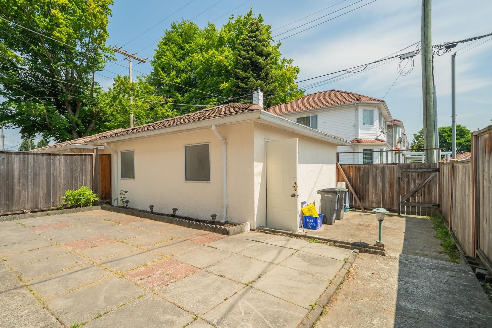 Listing Image 25