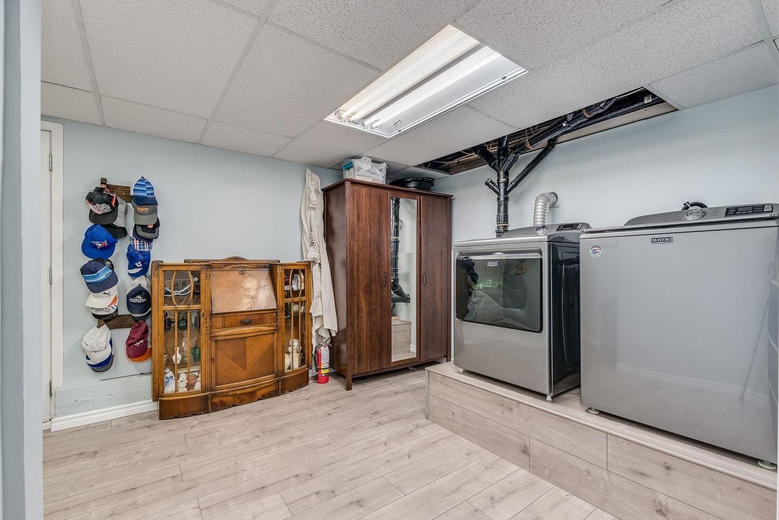 Listing Image 18
