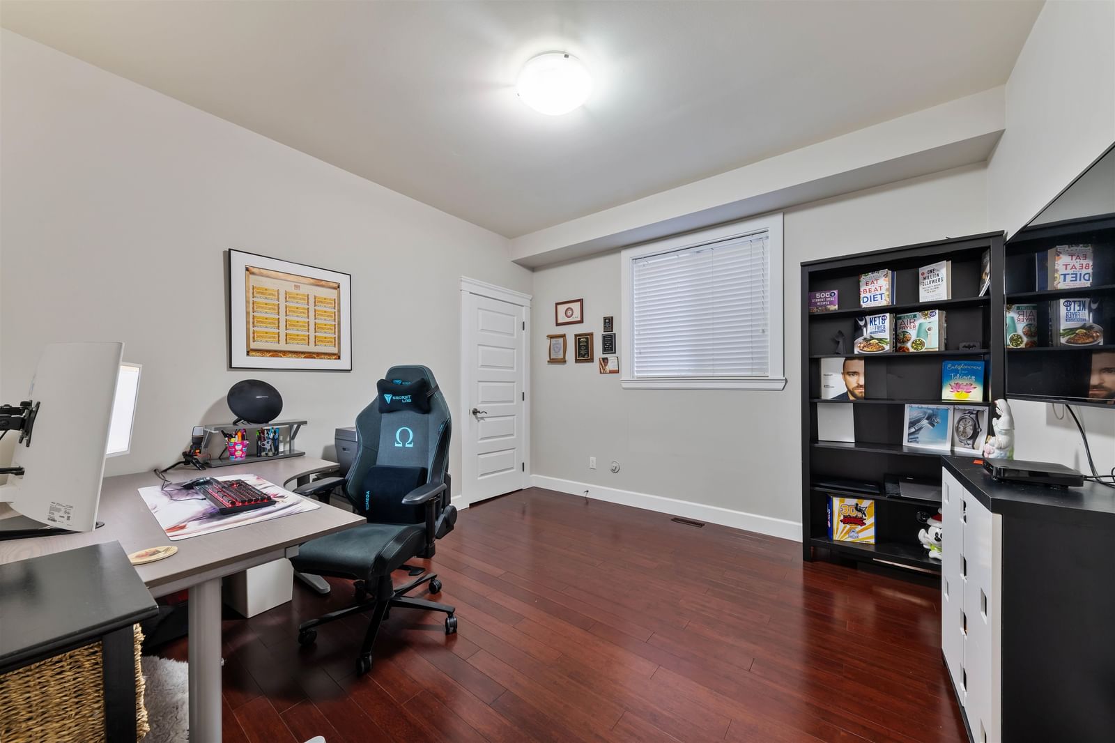 Listing Image 33
