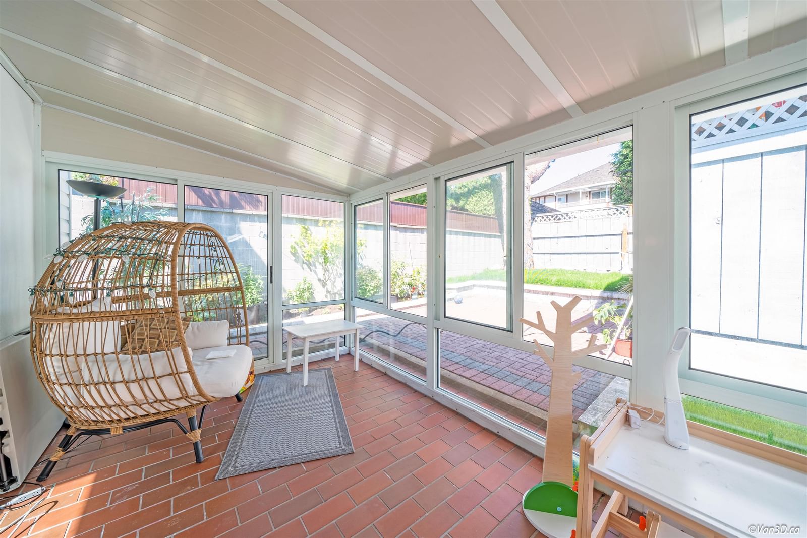 Listing Image 13