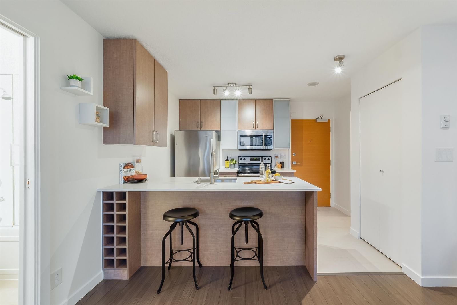 Listing Image 15