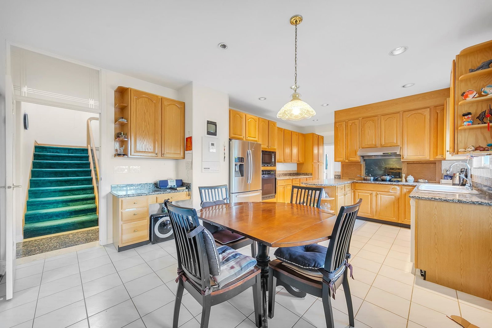 Listing Image 10