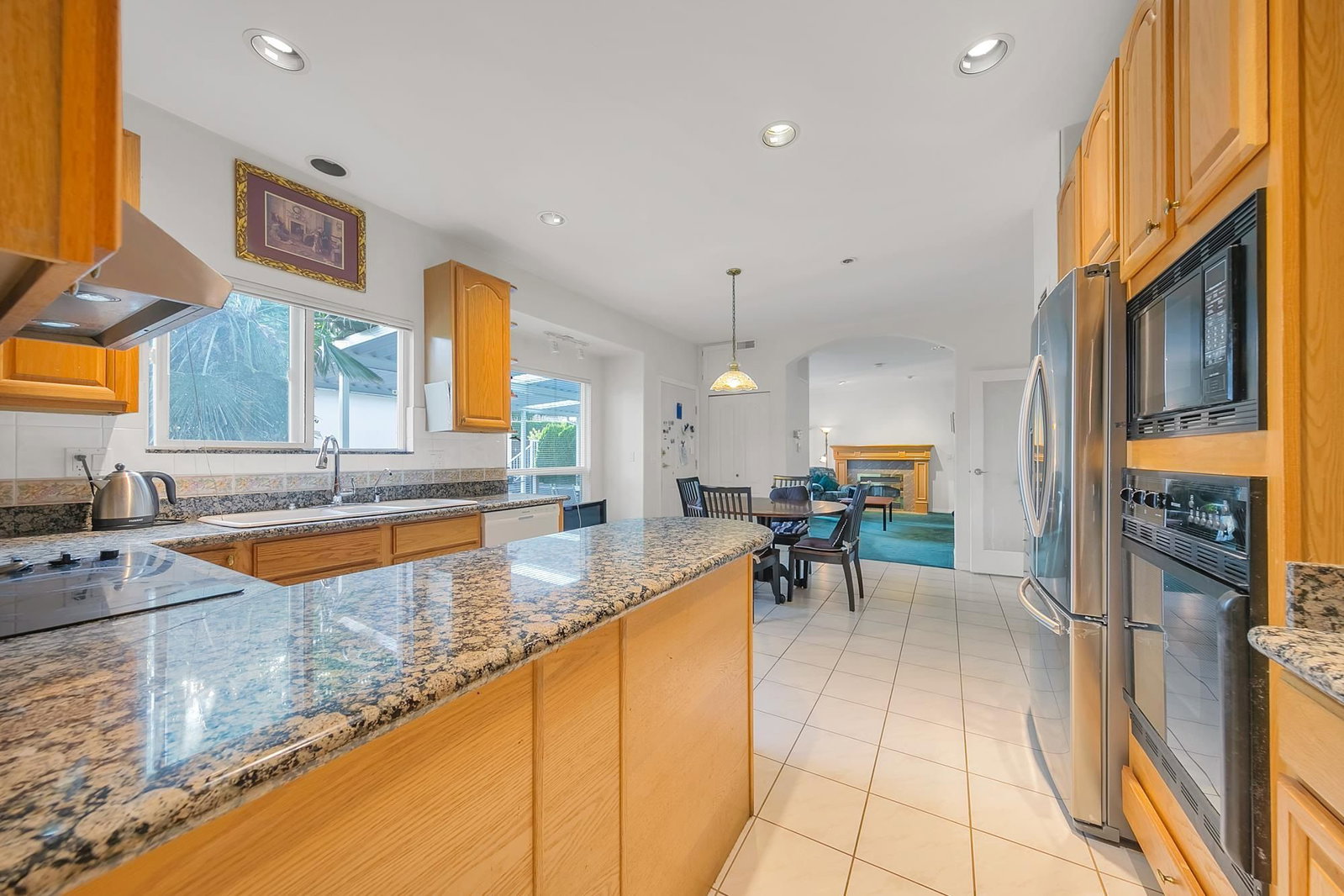 Listing Image 8
