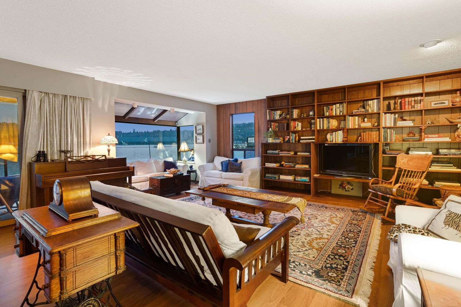 Listing Image 23