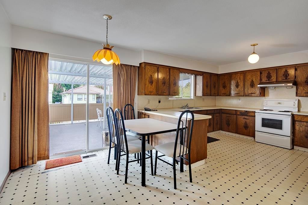 Listing Image 11