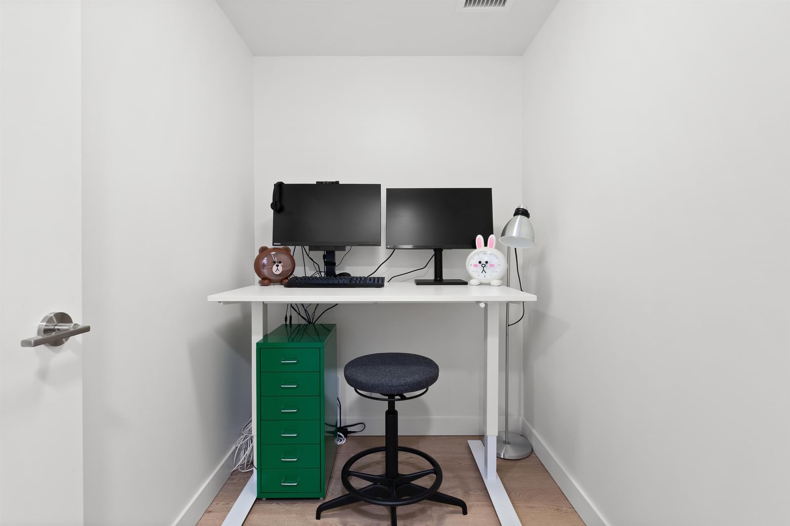 Listing Image 18