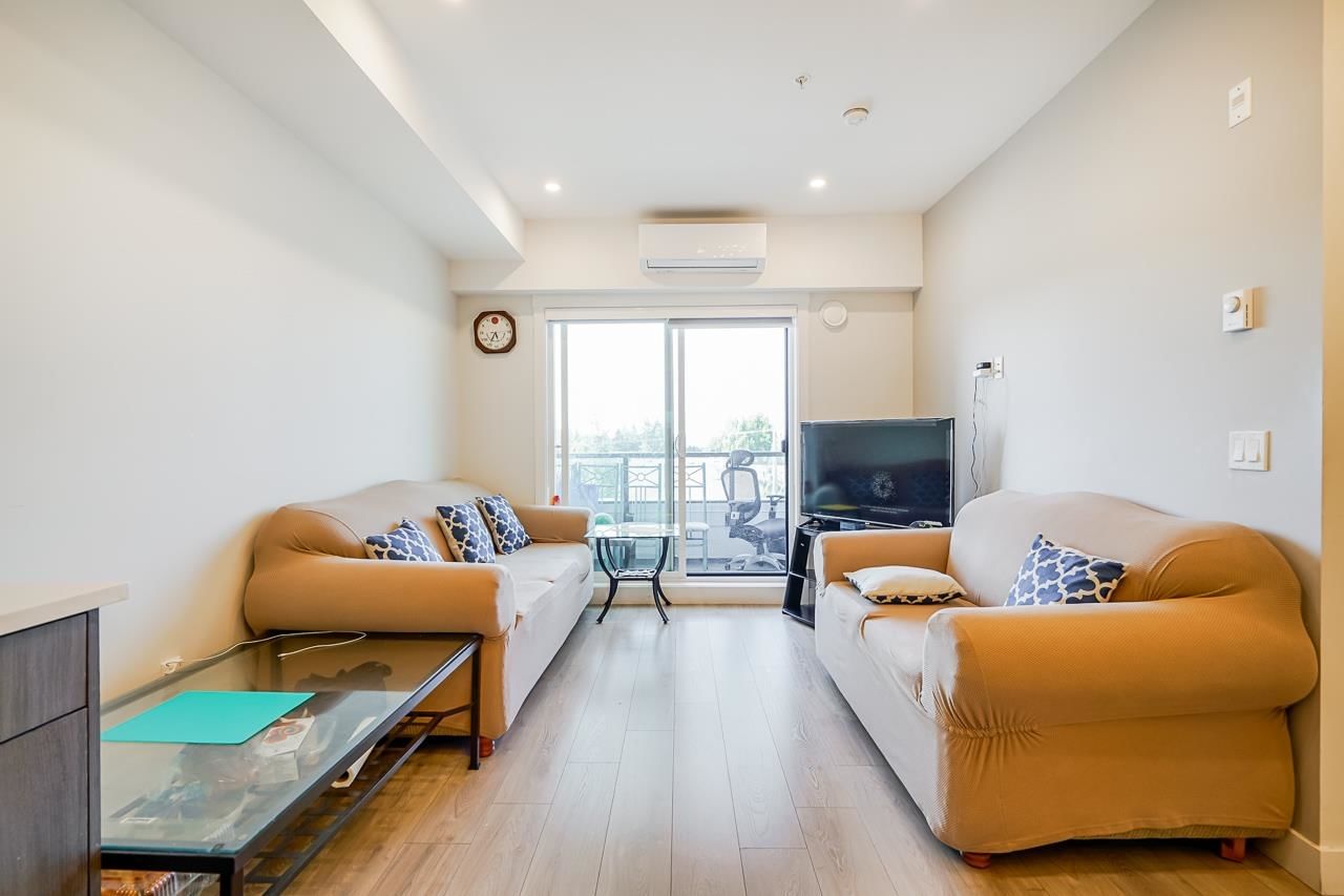 Listing Image 11