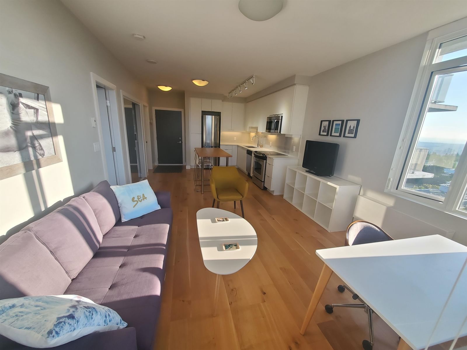 Listing Image 9