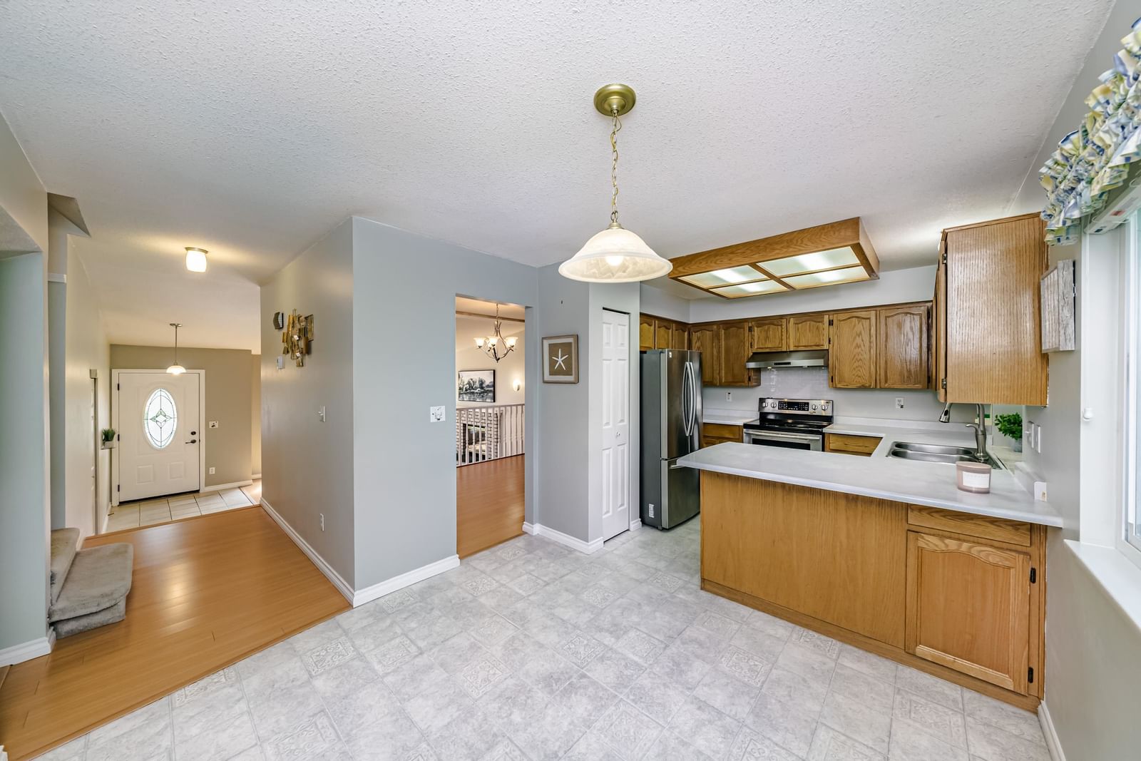 Listing Image 14