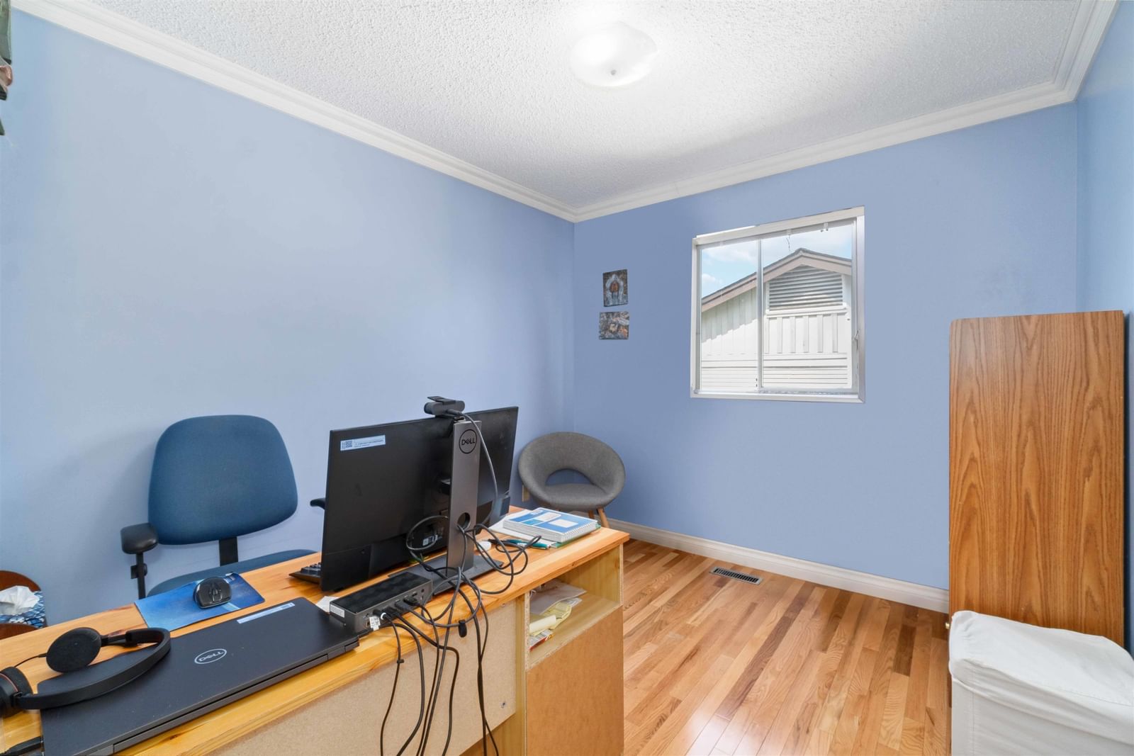 Listing Image 16