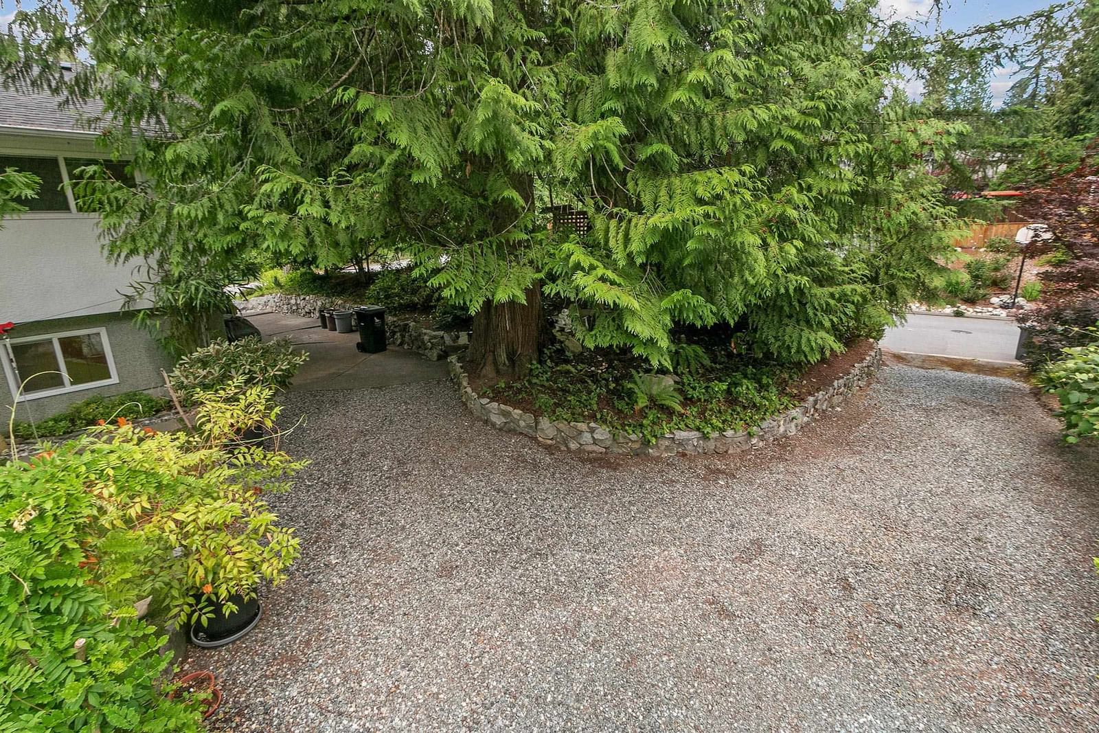 Listing Image 36