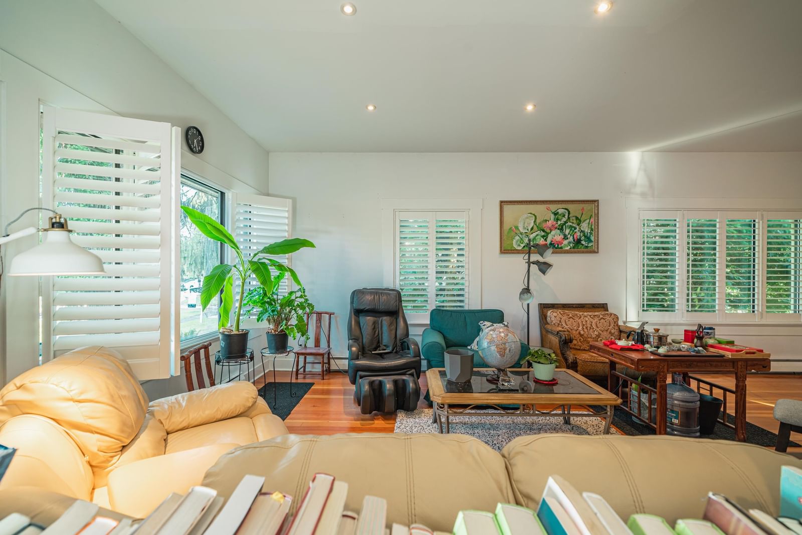 Listing Image 10
