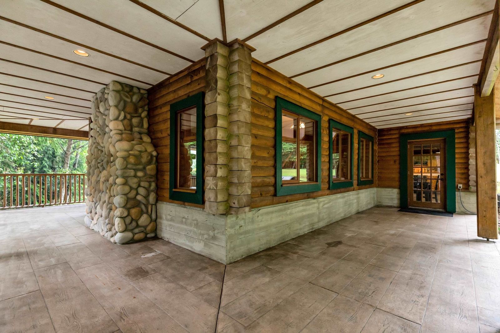 Listing Image 8