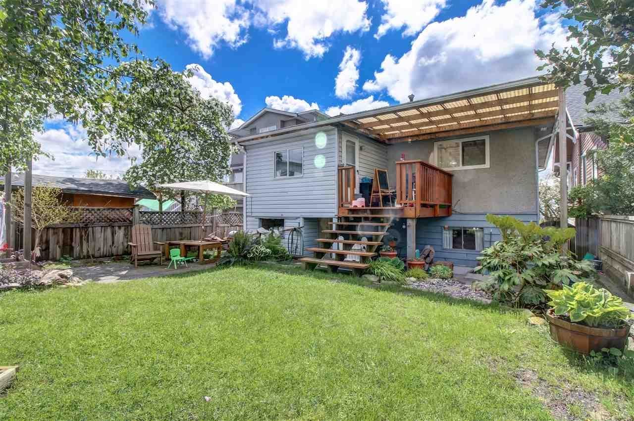Listing Image 4