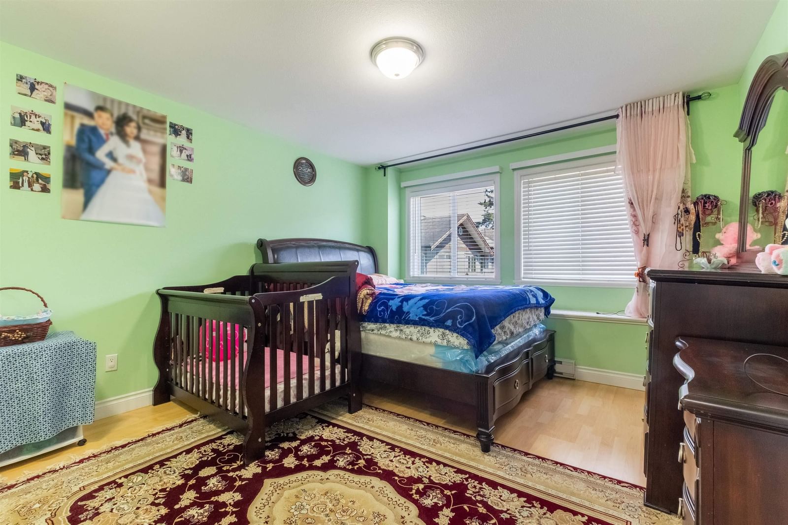 Listing Image 6