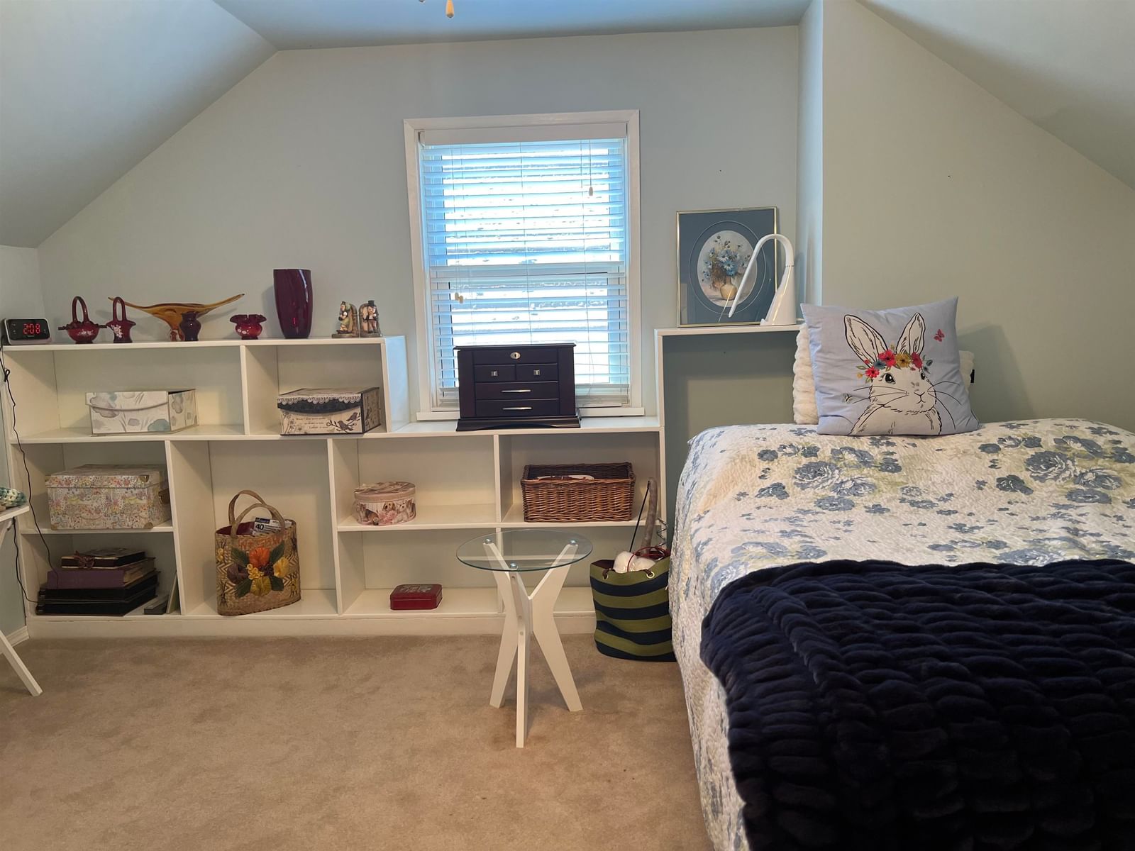 Listing Image 11