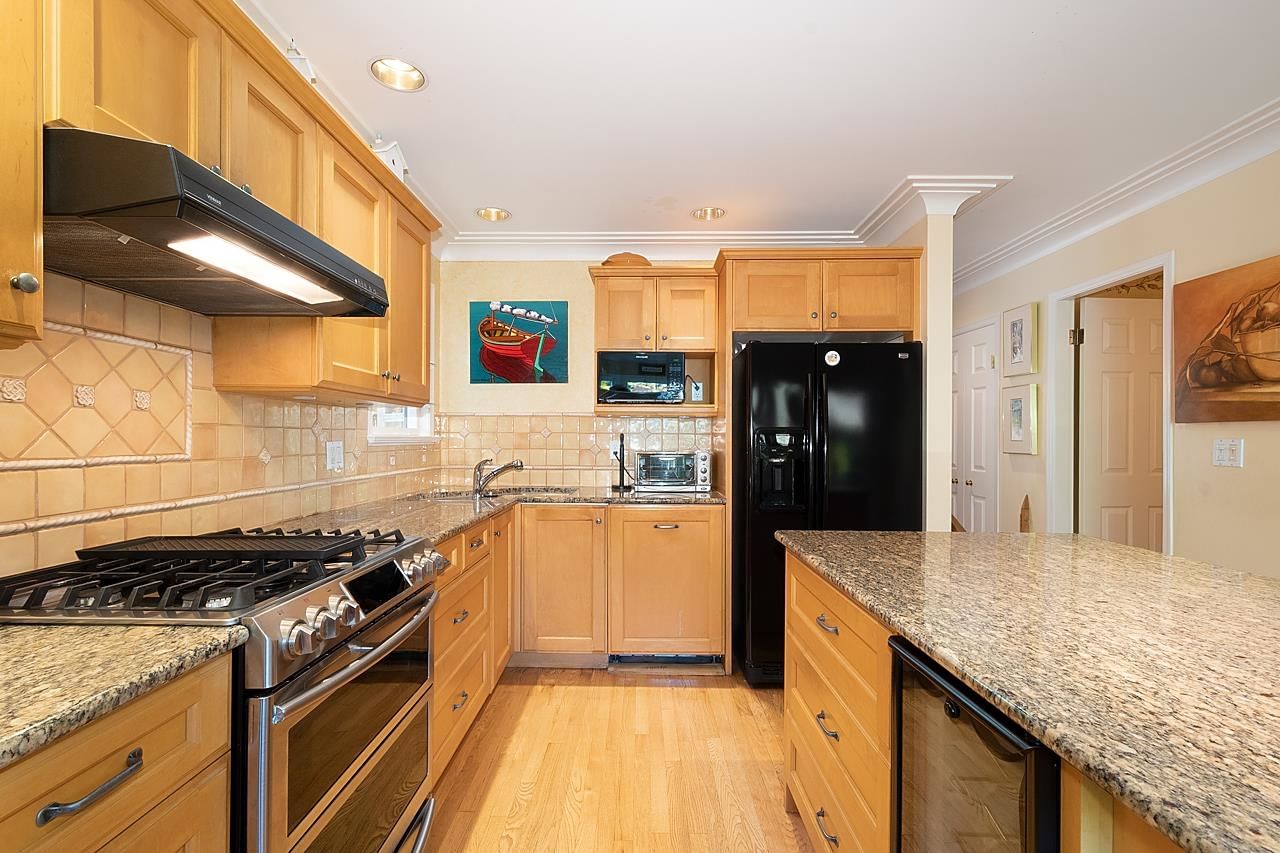 Listing Image 13