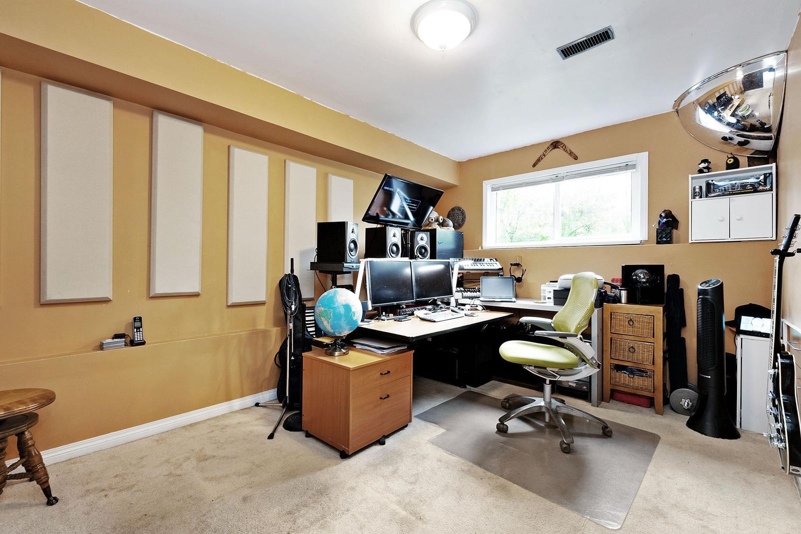 Listing Image 17