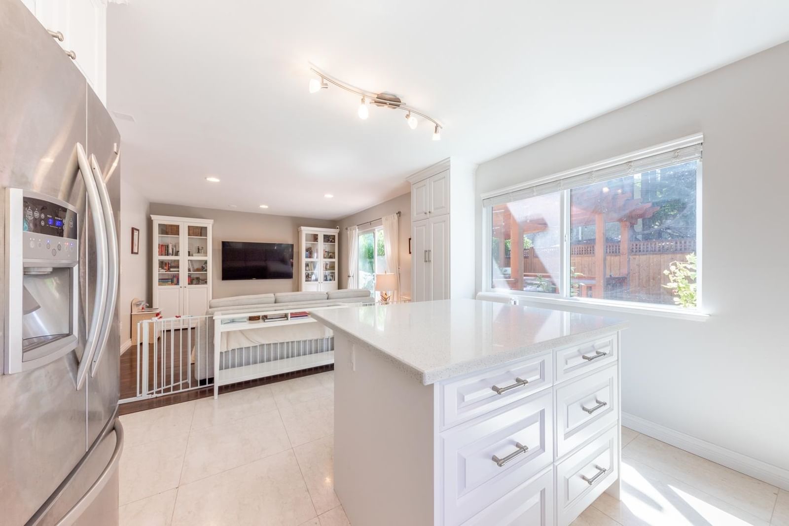 Listing Image 15