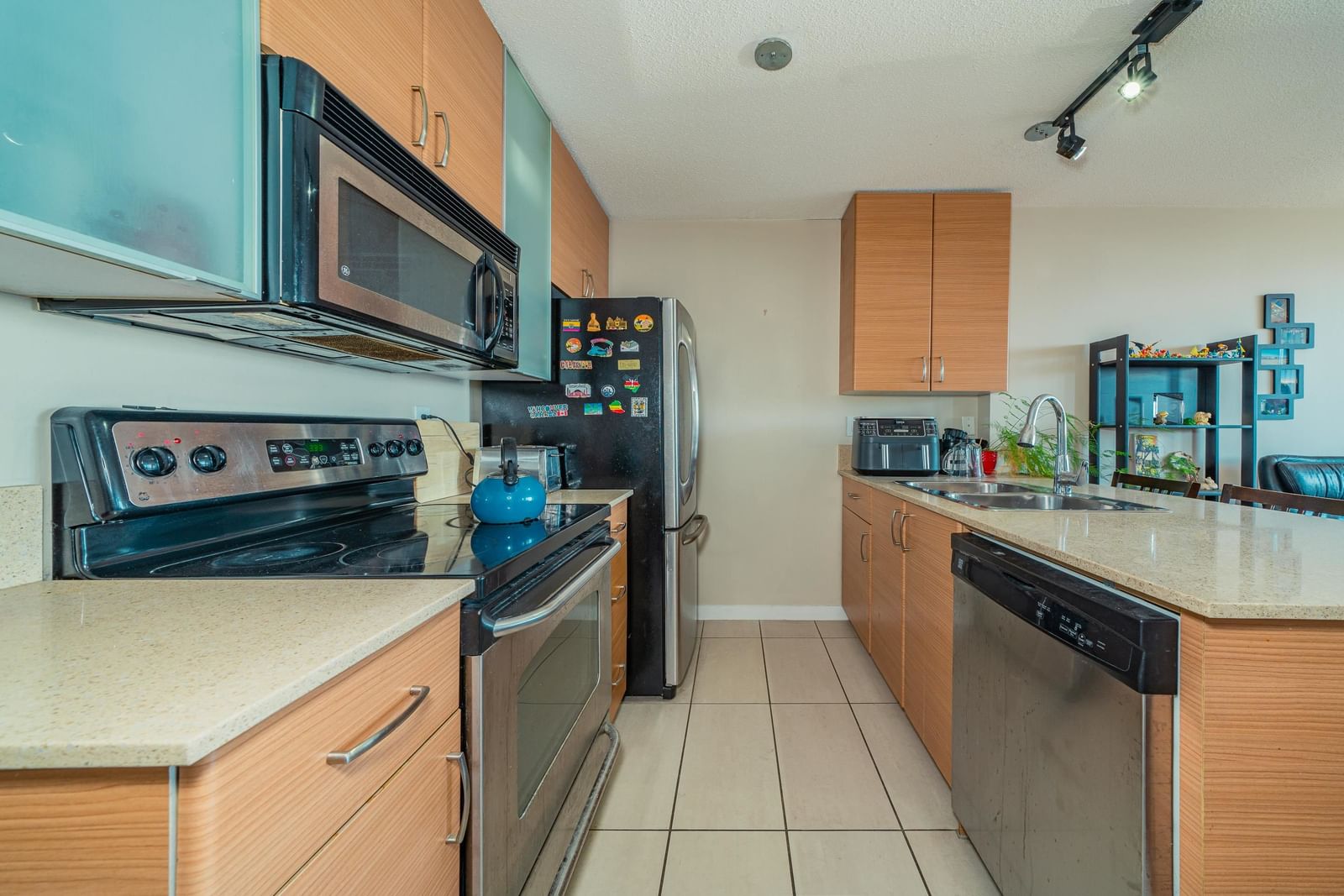 Listing Image 19