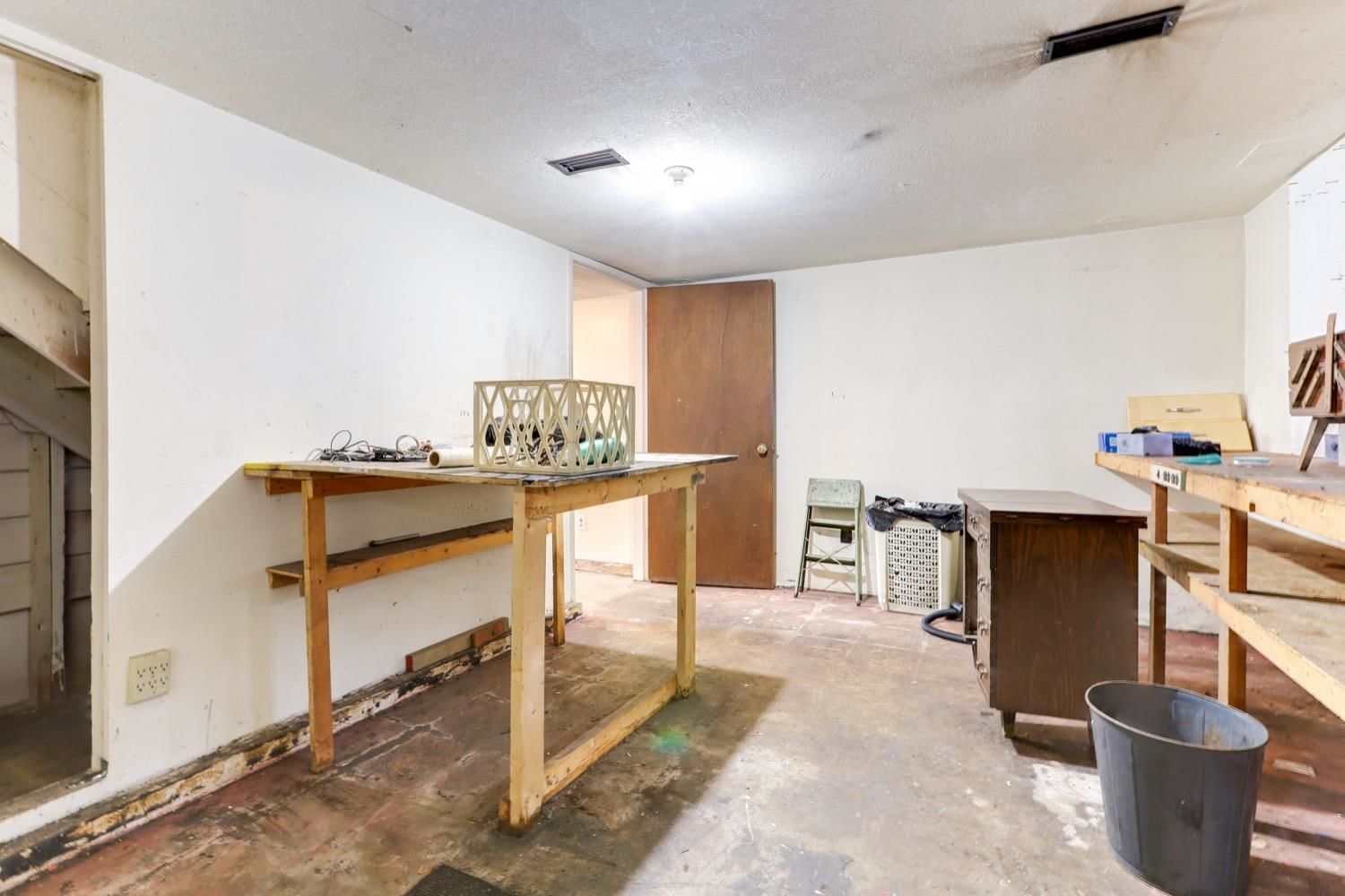 Listing Image 27
