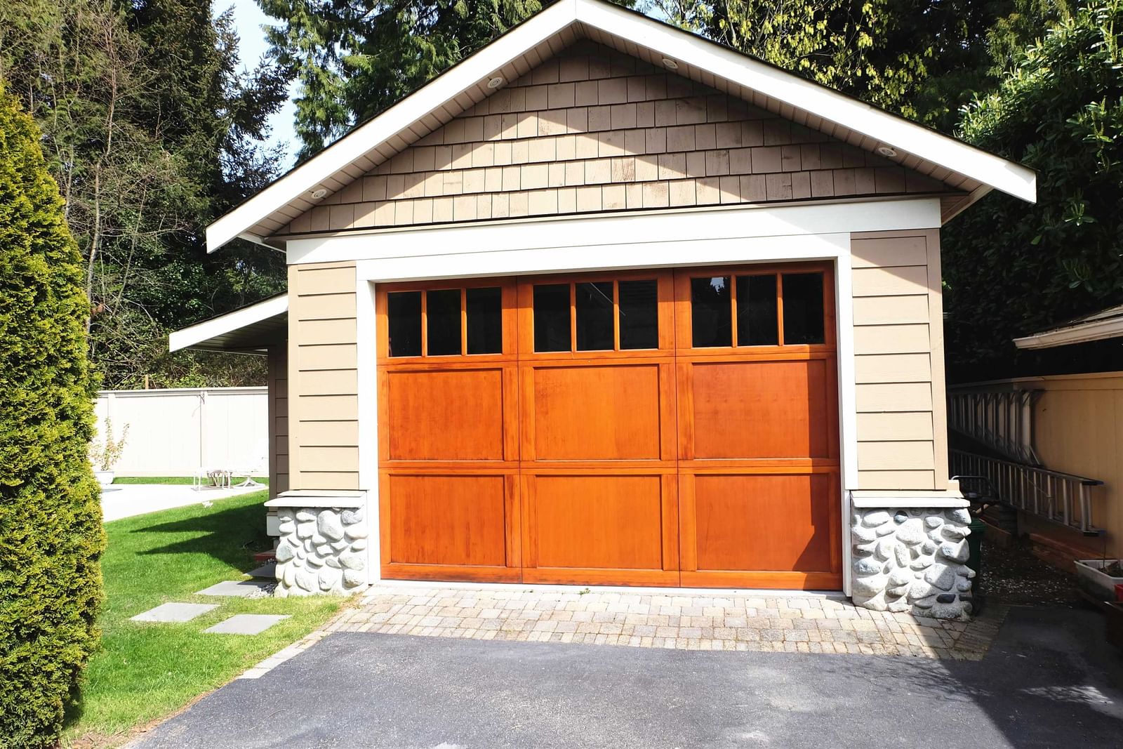 Listing Image 18