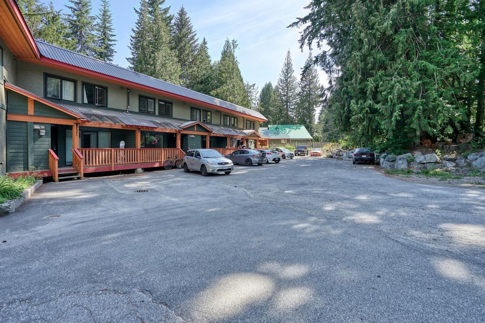 Listing Image 19