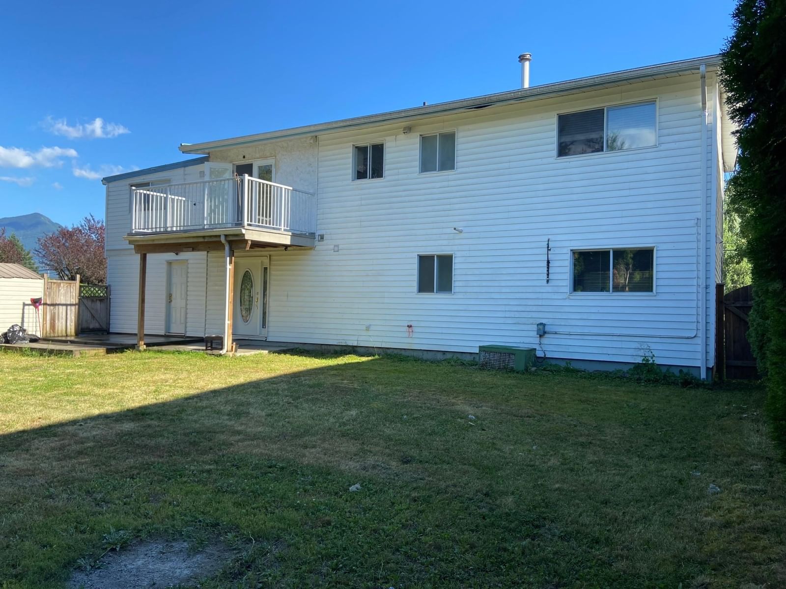 Listing Image 4