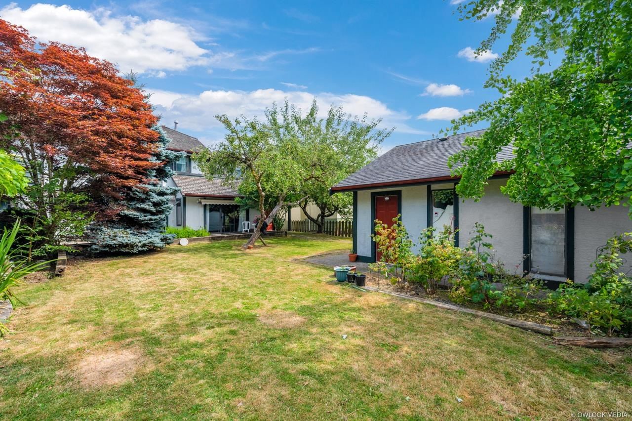 Listing Image 13