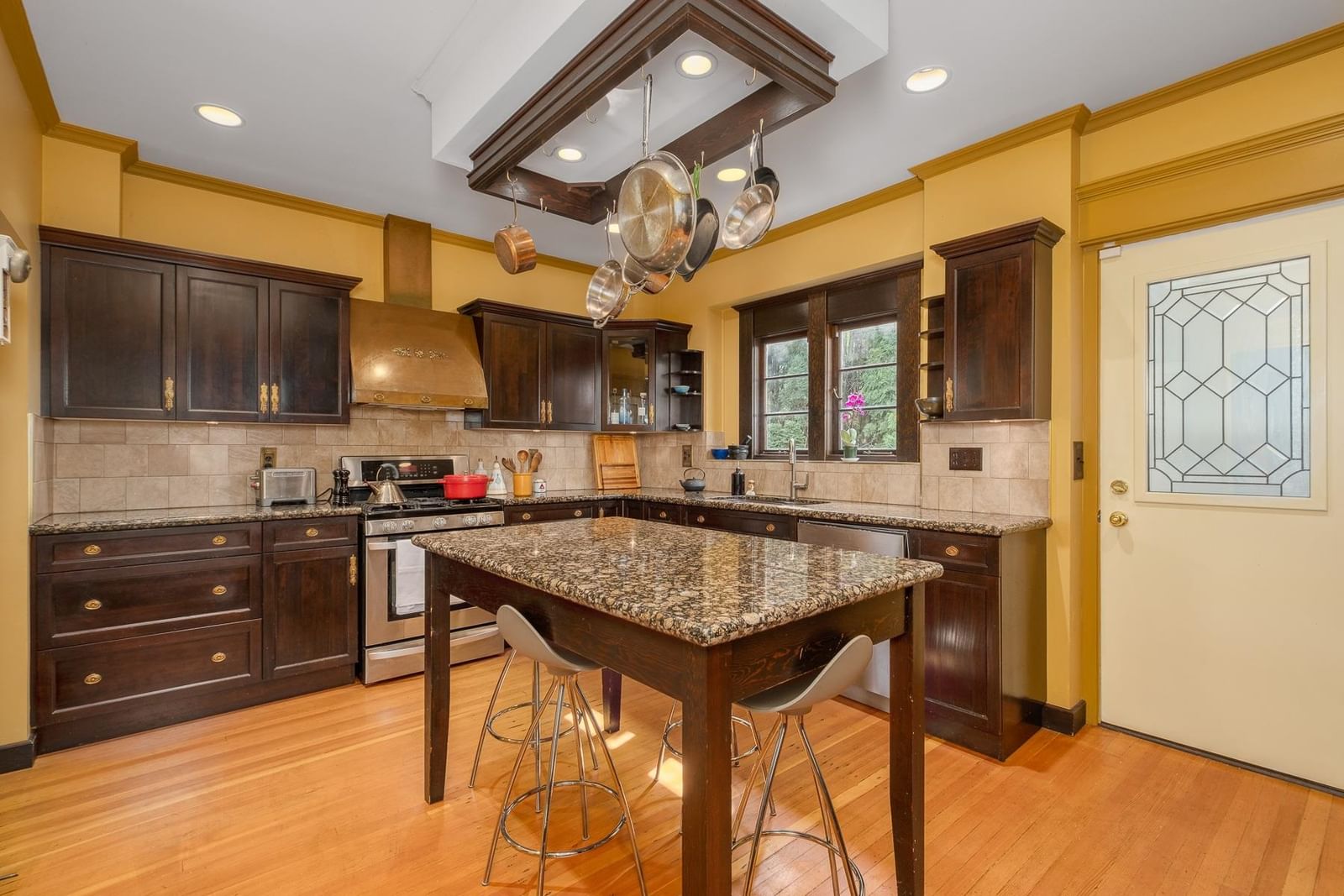Listing Image 15
