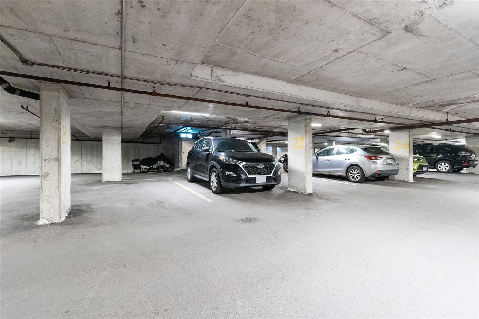 Listing Image 19