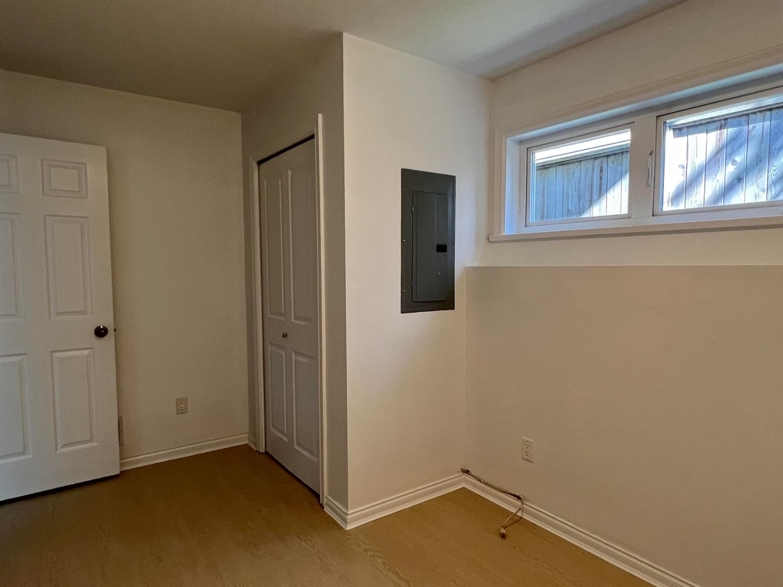 Listing Image 17
