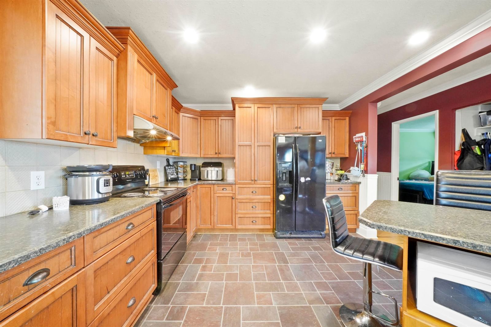 Listing Image 7