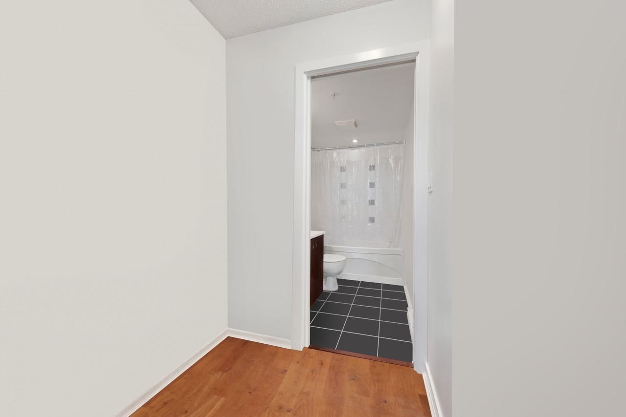 Listing Image 30